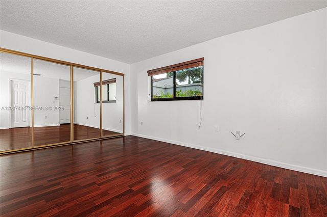 4700 SW 67th Ave P8, Miami, FL 33155