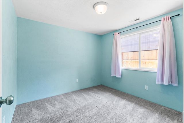 108 Shadow Wood Court, Central Point, OR 97502