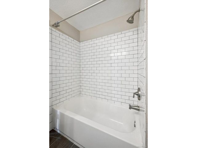 1235 S Chase St, Lakewood, CO 80232