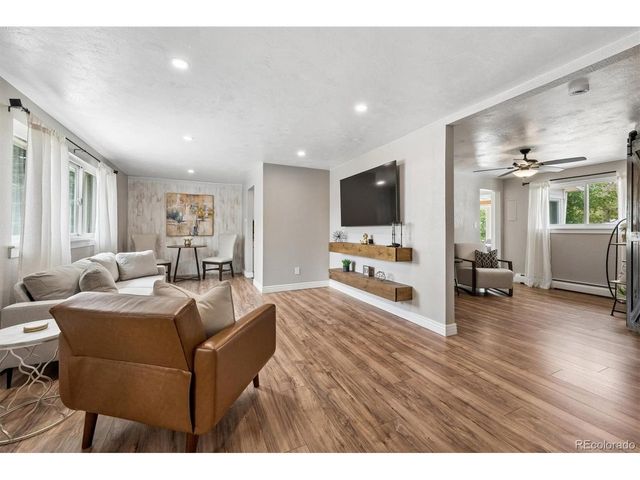 1235 S Chase St, Lakewood, CO 80232