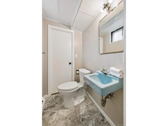 1235 S Chase St, Lakewood, CO 80232