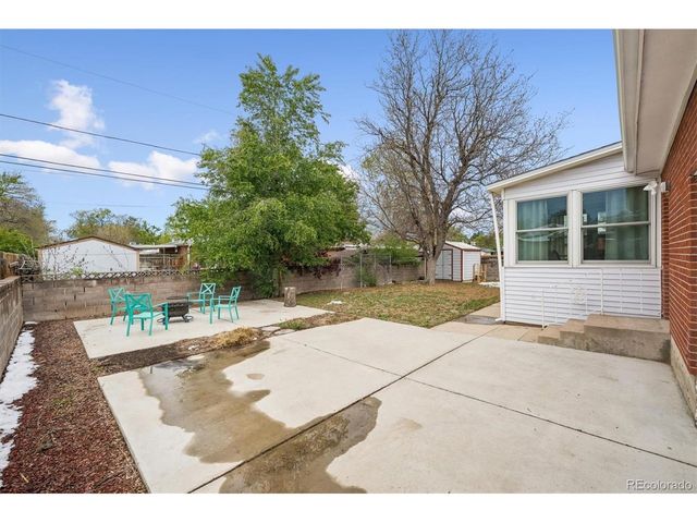 1235 S Chase St, Lakewood, CO 80232