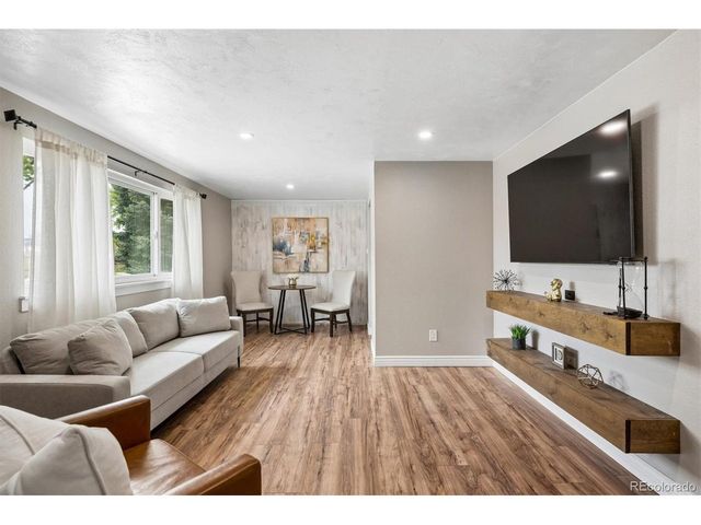 1235 S Chase St, Lakewood, CO 80232