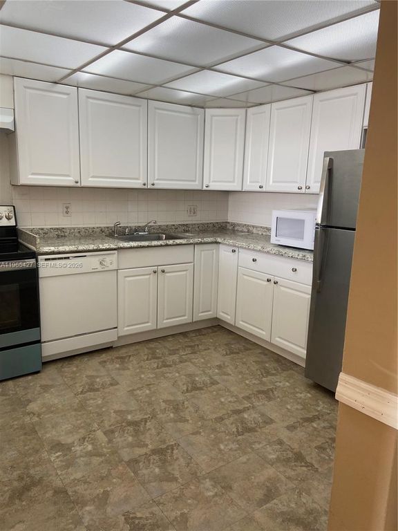 13499 Biscayne Boulevard 1506, North Miami, FL 33181