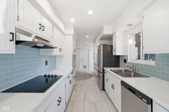 9047 Holliday Drive, Indianapolis, IN 46260