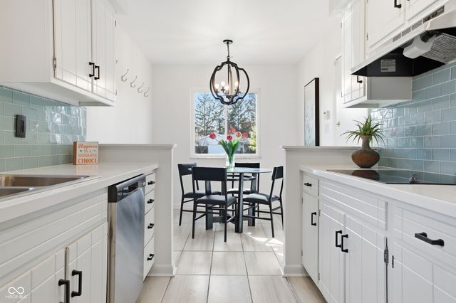 9047 Holliday Drive, Indianapolis, IN 46260