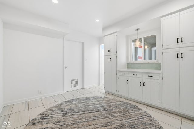 9047 Holliday Drive, Indianapolis, IN 46260