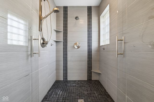 9047 Holliday Drive, Indianapolis, IN 46260