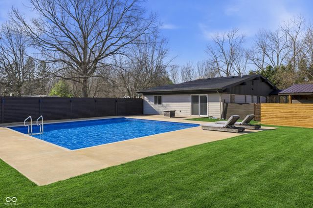 9047 Holliday Drive, Indianapolis, IN 46260