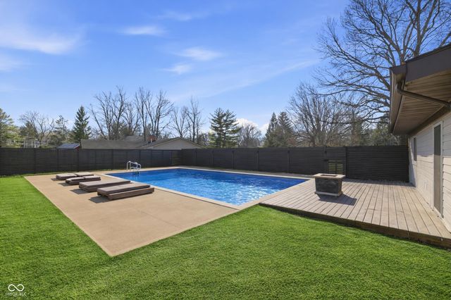 9047 Holliday Drive, Indianapolis, IN 46260