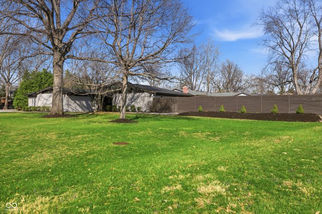 9047 Holliday Drive, Indianapolis, IN 46260