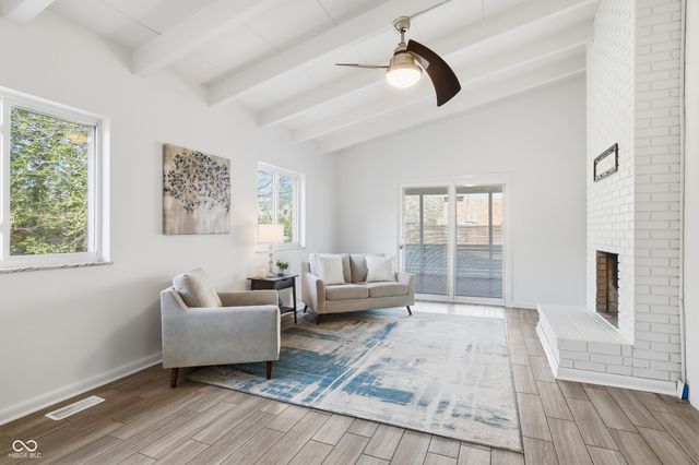 9047 Holliday Drive, Indianapolis, IN 46260