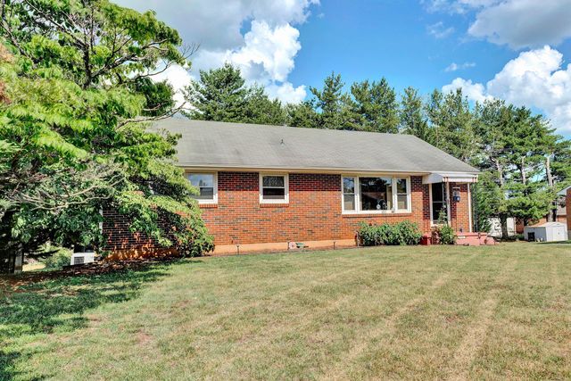 5539 Darby RD, Roanoke, VA 24012