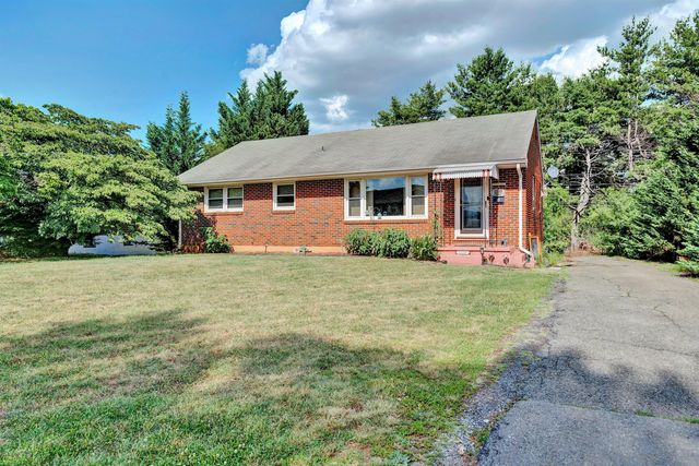 5539 Darby RD, Roanoke, VA 24012