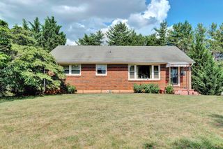5539 Darby RD, Roanoke, VA 24012