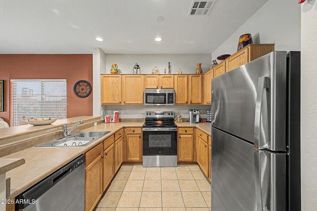 29213 N SHANNON Drive, San Tan Valley, AZ 85143