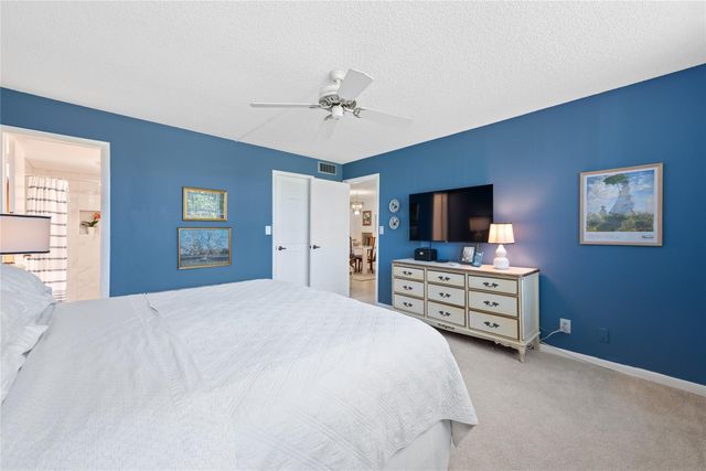 9420 S Hollybrook Lake Drive 109, Pembroke Pines, FL 33025