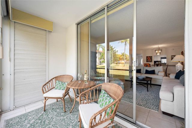 9420 S Hollybrook Lake Drive 109, Pembroke Pines, FL 33025
