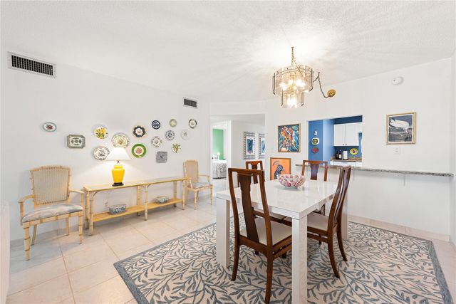 9420 S Hollybrook Lake Drive 109, Pembroke Pines, FL 33025