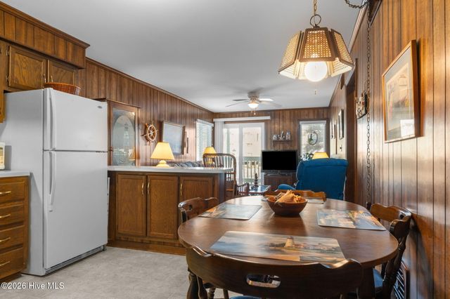 301 E Commerce Way Road 107, Atlantic Beach, NC 28512