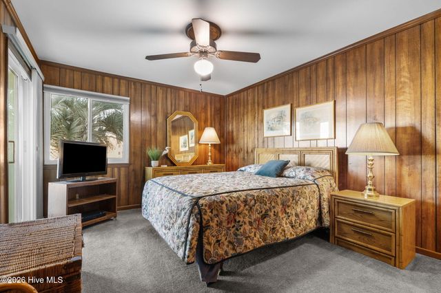 301 E Commerce Way Road 107, Atlantic Beach, NC 28512