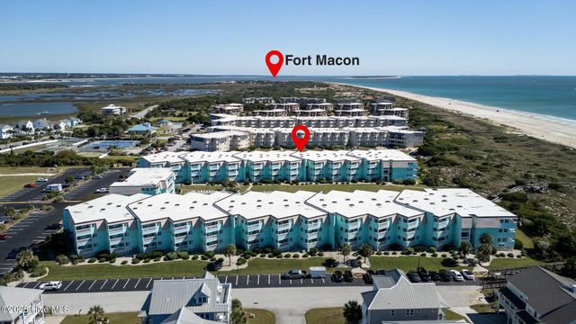 301 E Commerce Way Road 107, Atlantic Beach, NC 28512