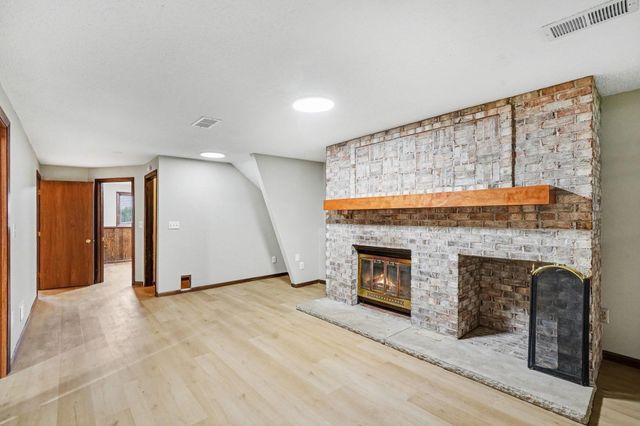 4617 81st Lane N, Brooklyn Park, MN 55443
