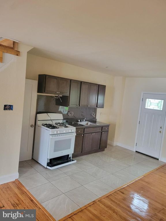 4602 HURLEY ST, Philadelphia, PA 19120