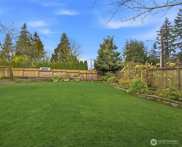 17206 34th Place W, Lynnwood, WA 98037