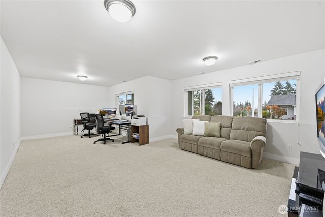 17206 34th Place W, Lynnwood, WA 98037