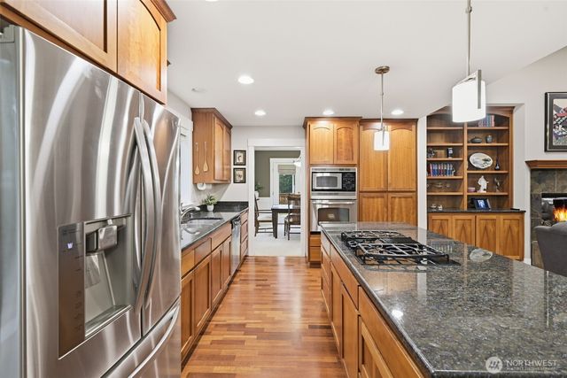 17206 34th Place W, Lynnwood, WA 98037