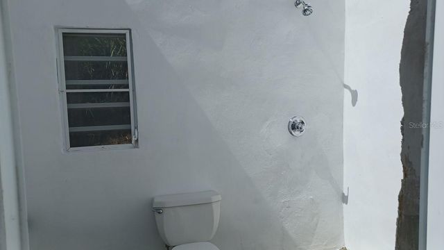 392 BRAVOS DE BOSTON, Vieques, PR 00765