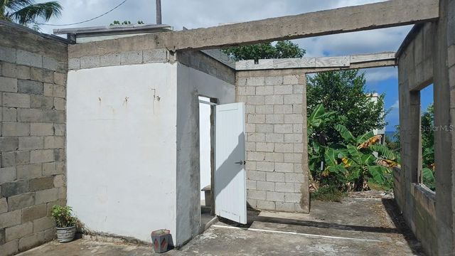 392 BRAVOS DE BOSTON, Vieques, PR 00765