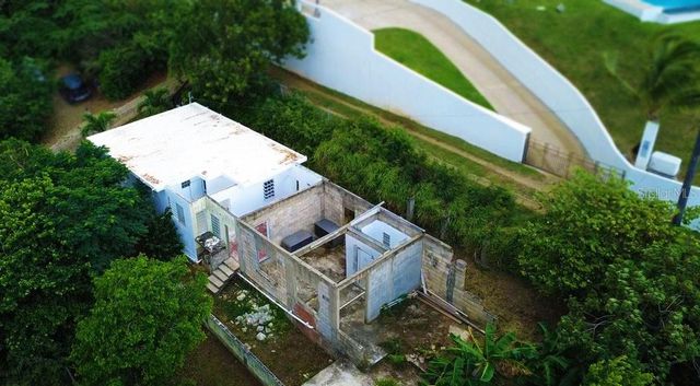 392 BRAVOS DE BOSTON, Vieques, PR 00765