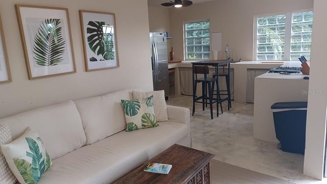 392 BRAVOS DE BOSTON, Vieques, PR 00765