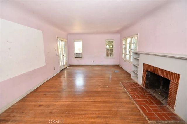 1353 S Redondo, Los Angeles, CA 90019