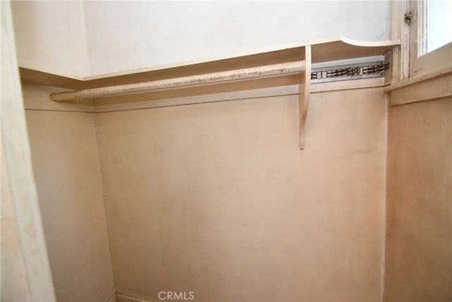 1353 S Redondo, Los Angeles, CA 90019