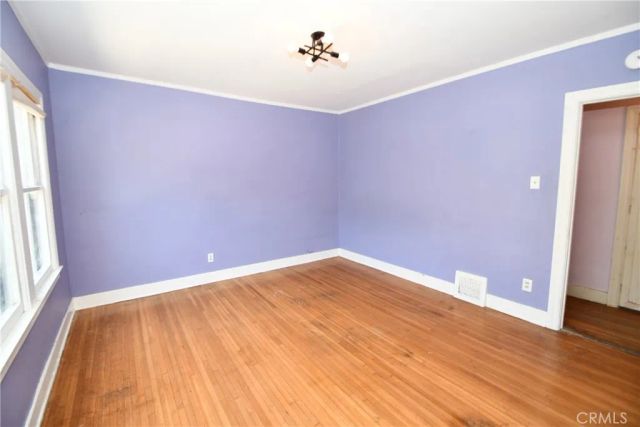 1353 S Redondo, Los Angeles, CA 90019