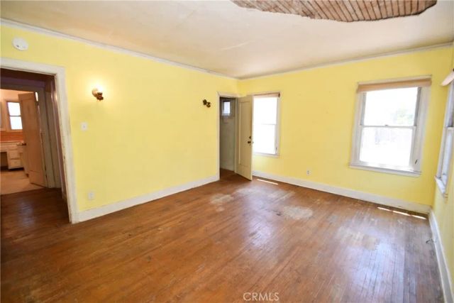1353 S Redondo, Los Angeles, CA 90019