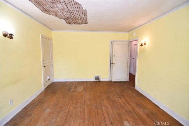 1353 S Redondo, Los Angeles, CA 90019