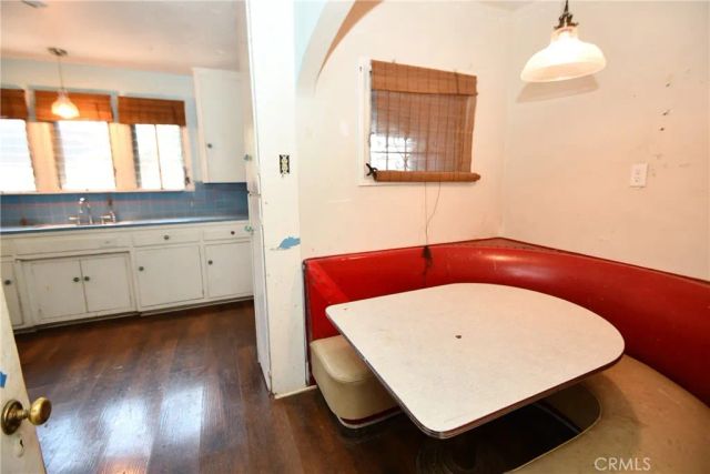 1353 S Redondo, Los Angeles, CA 90019