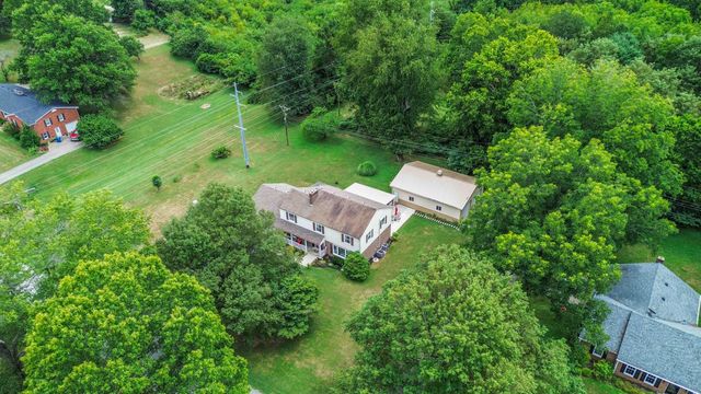 301 Redwood Drive, Stanford, KY 40484