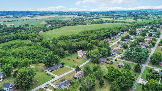 301 Redwood Drive, Stanford, KY 40484