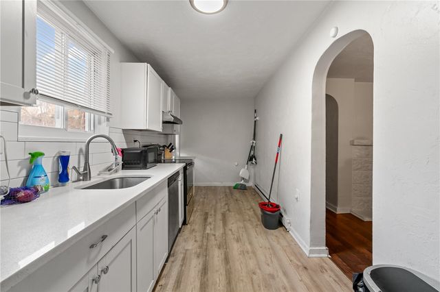 288 Paul St, Mt Washington, PA 15211