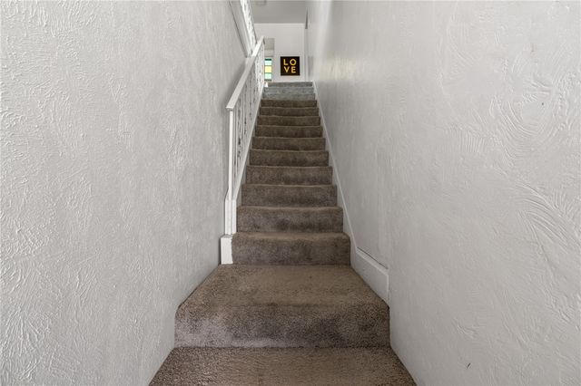 288 Paul St, Mt Washington, PA 15211