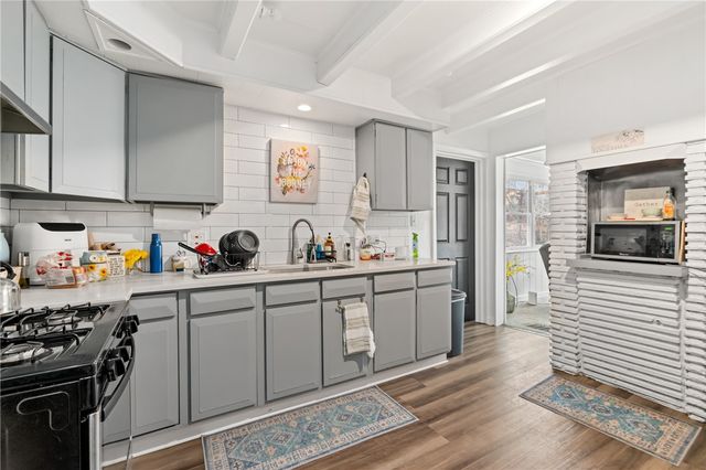 288 Paul St, Mt Washington, PA 15211