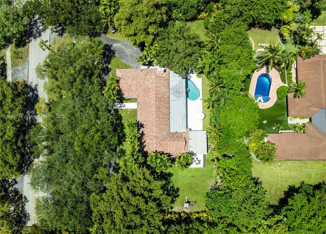 11905 SW 67th Ave, Pinecrest, FL 33156