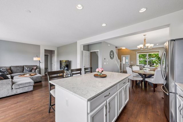 12155 85th Avenue N, Maple Grove, MN 55369