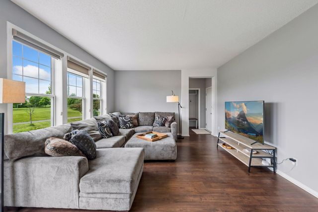 12155 85th Avenue N, Maple Grove, MN 55369