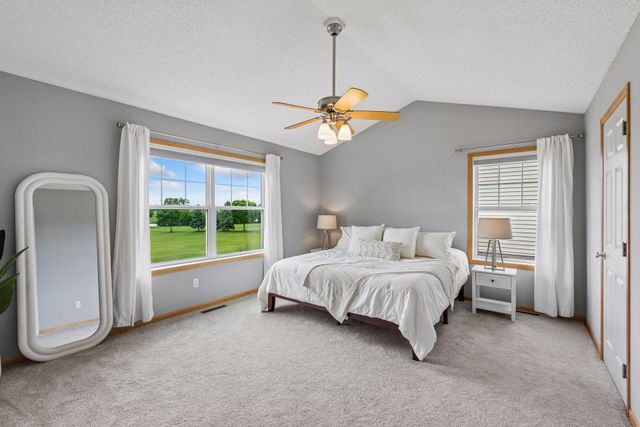 12155 85th Avenue N, Maple Grove, MN 55369